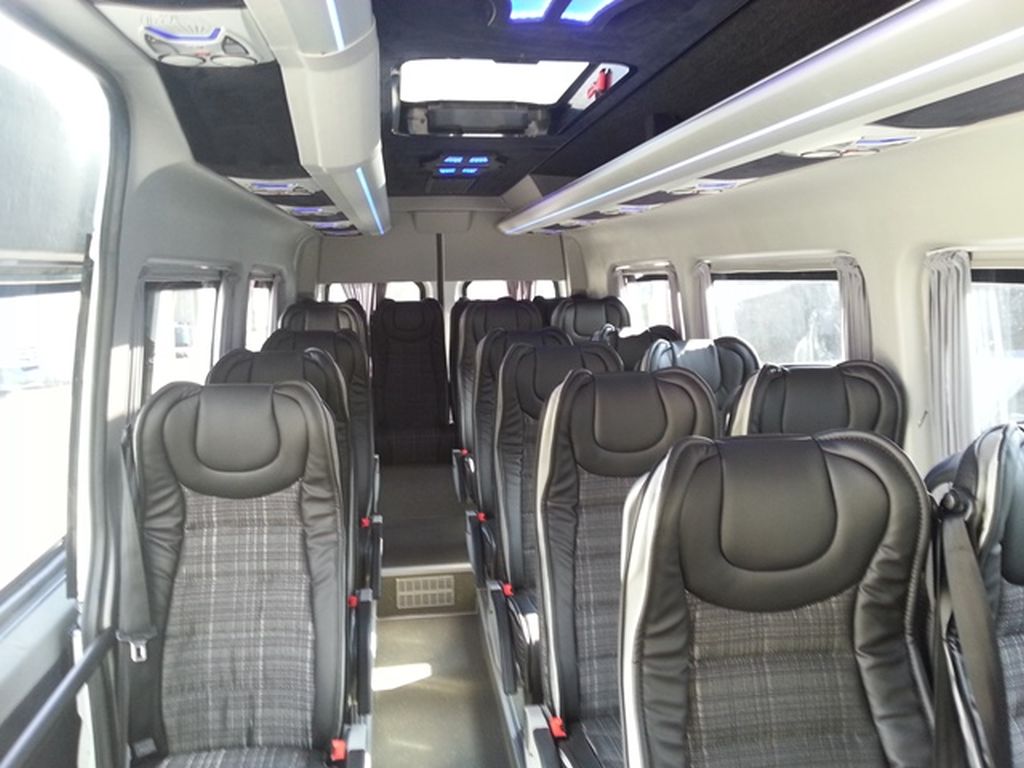 Mercedes Sprinter Travel | Victor Tours